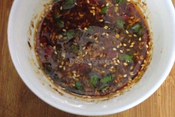 皮蛋拌豆腐的做法图解5