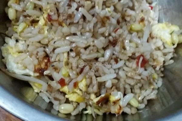 绿豆芽蛋炒饭的做法图解9