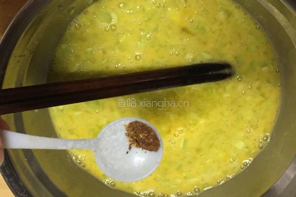 苦瓜鸡蛋饼的做法图解5