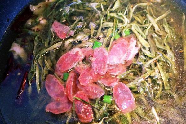 腊肠炖干豆角的做法图解12