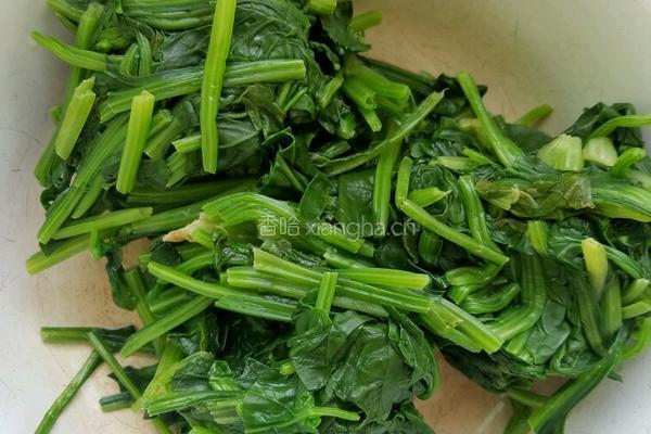 猪血菠菜汤的做法图解1