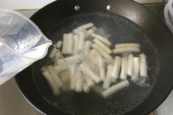 韩国辣年糕的做法图解3