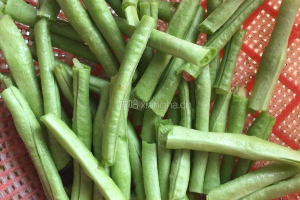 茄子烧豆角的做法图解3