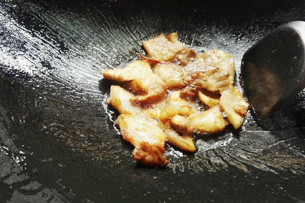 五花肉烧茄子的做法图解6