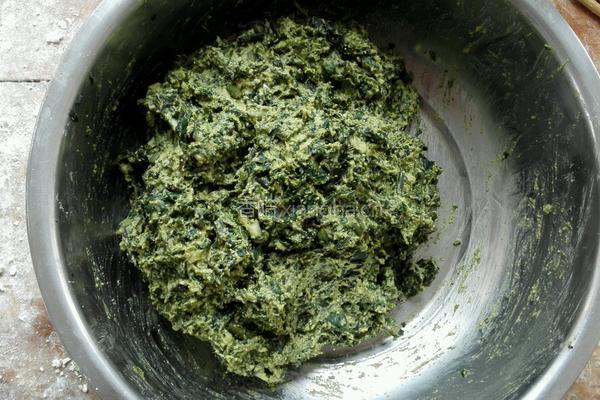红薯叶子窝窝头的做法图解7