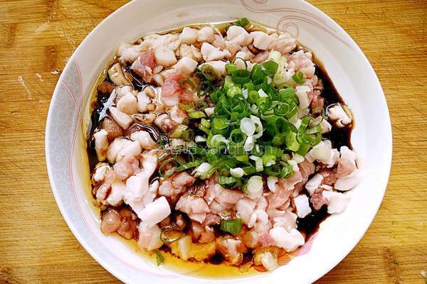 卷心菜猪肉麦穗包的做法图解3