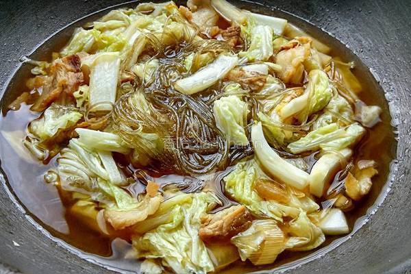 猪肉炖粉条的做法图解8