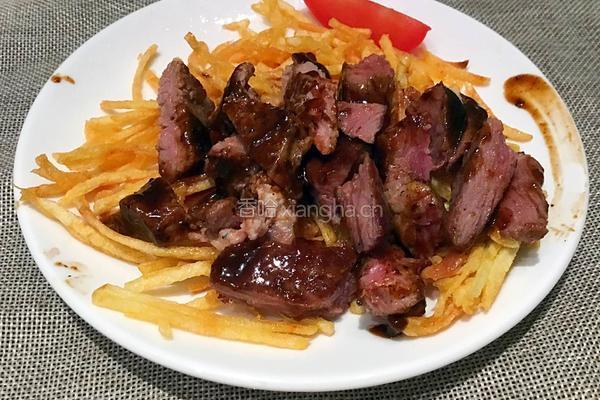煎牛排的做法图解10
