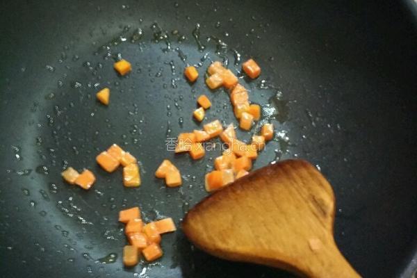炒鲜奶的做法图解4
