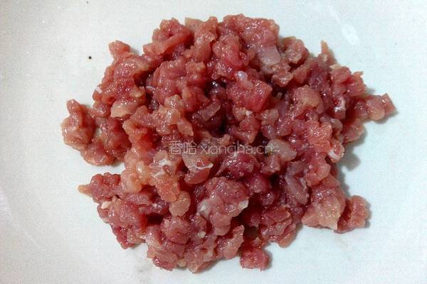 水腌菜炒肉的做法图解2