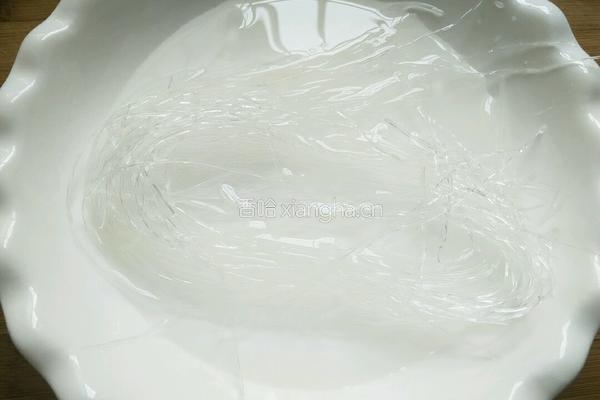 香菇青菜汤的做法图解2