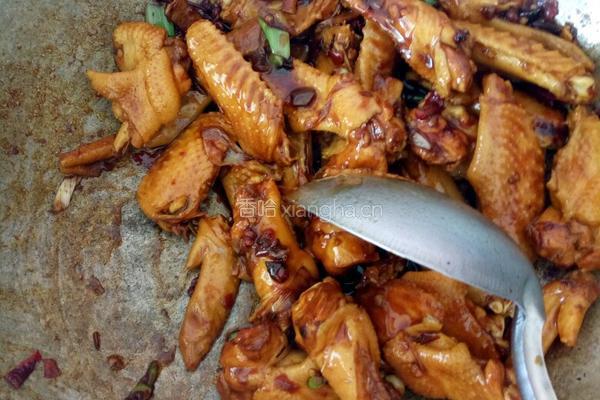 土豆炖鸡翅的做法图解4