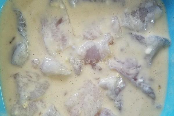 酥炸巴沙魚的做法图解3
