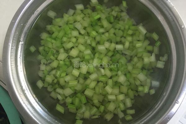 芹菜牛肉末的做法图解6