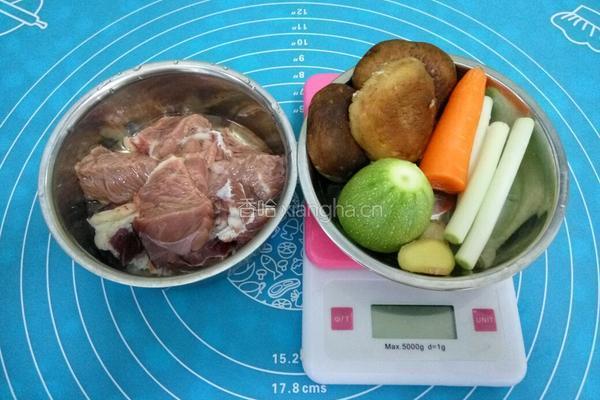 牛肉馄饨的做法图解1