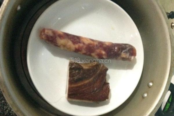 腊味煲仔饭的做法图解2