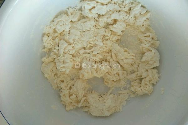 香菇鸡肉饺子的做法图解1