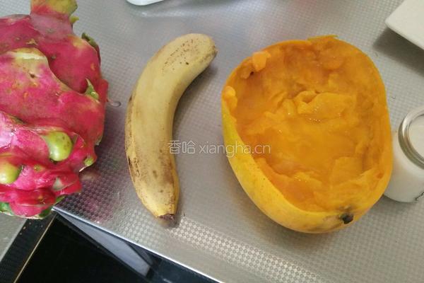 　酸奶水果沙拉的做法图解1