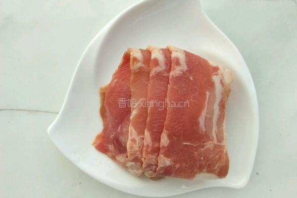 苦瓜培根金针菇卷的做法图解1