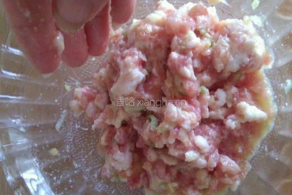 炸丸子的做法图解2