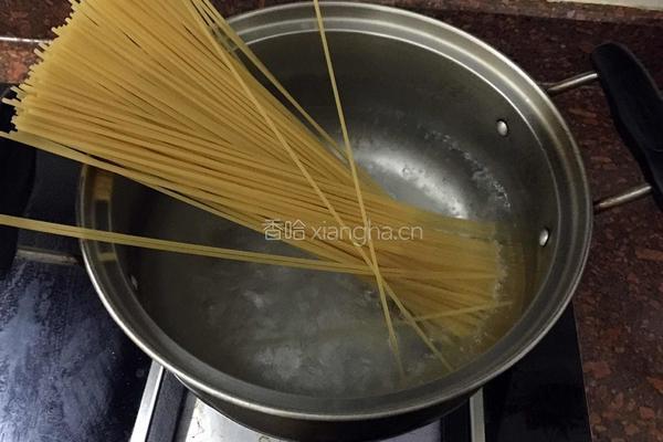 咖喱意大利面的做法图解3