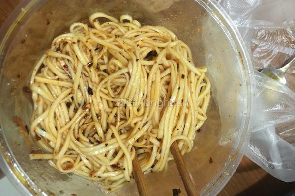 鸡蛋挂面煎饼的做法图解4
