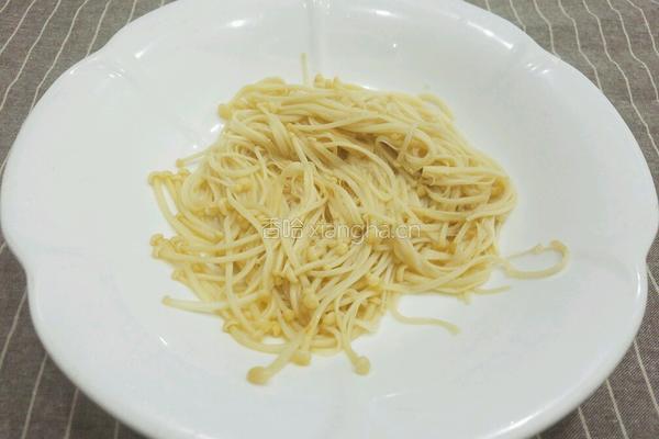 金针菇汆肥牛的做法图解4