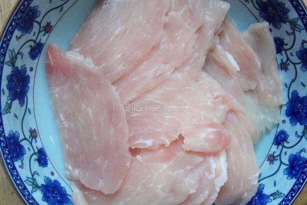 西红柿肉片汤的做法图解2