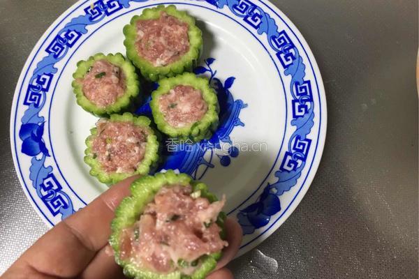 煎酿苦瓜的做法图解6