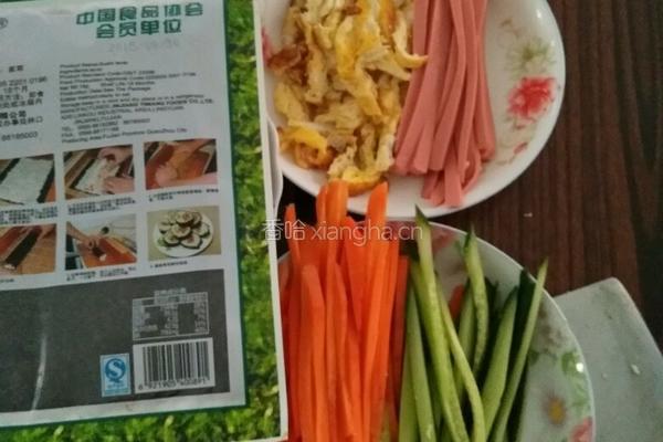 辣白菜紫菜包饭的做法图解3