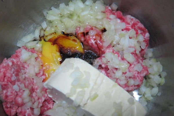 汉堡肉饼的做法图解3