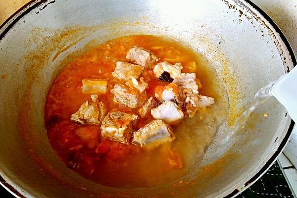 番茄土豆排骨汤的做法图解8