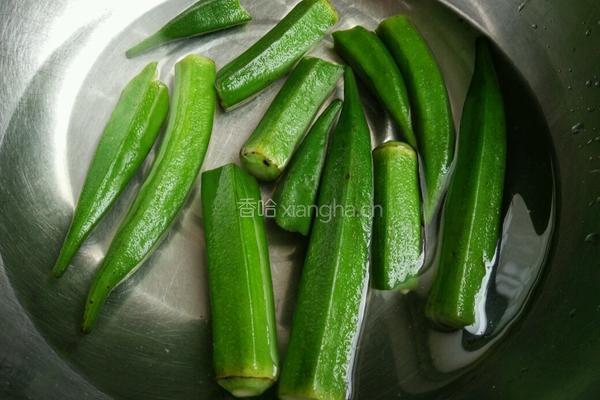 肉丝炒黄秋葵的做法图解3