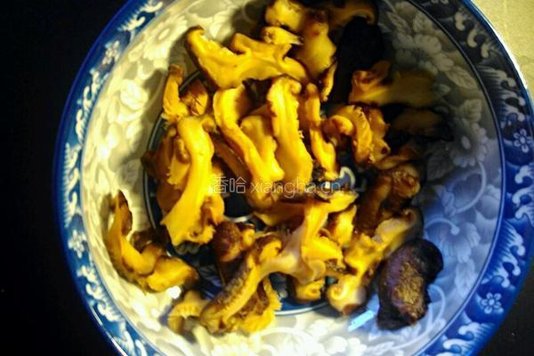 香菇干贝粥的做法图解4