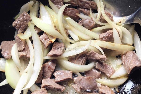 牛肉抓饭的做法图解7