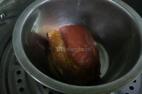 腊肉炒青椒的做法图解1