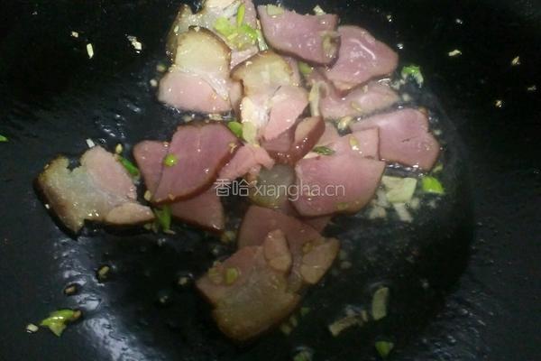 腊肉炒青椒的做法图解6