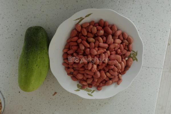 黄瓜拌花生米的做法图解1