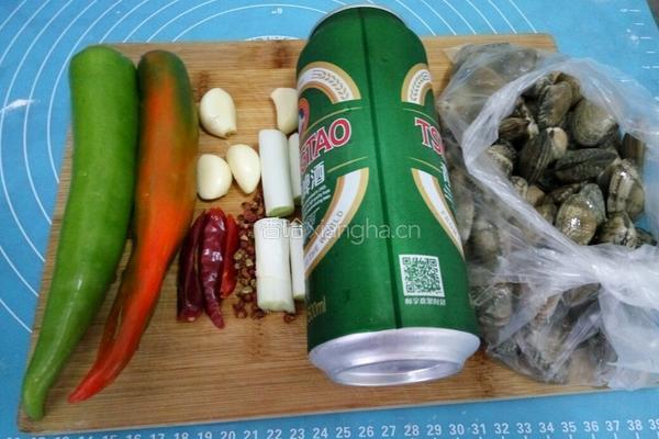 清炒花蛤的做法图解1