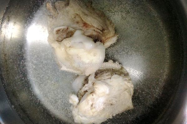 萝卜排骨汤的做法图解1