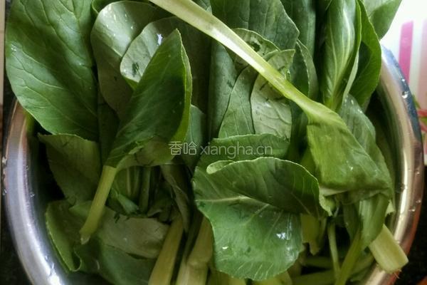 香菇炒油菜的做法图解2