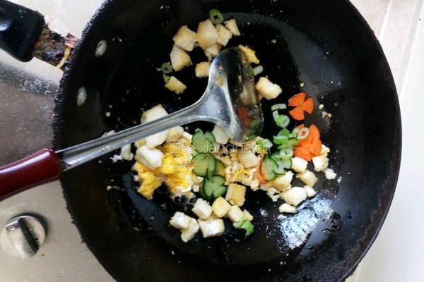 炒馍花的做法图解5