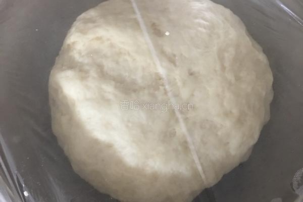 秘制椰香面包的做法图解1