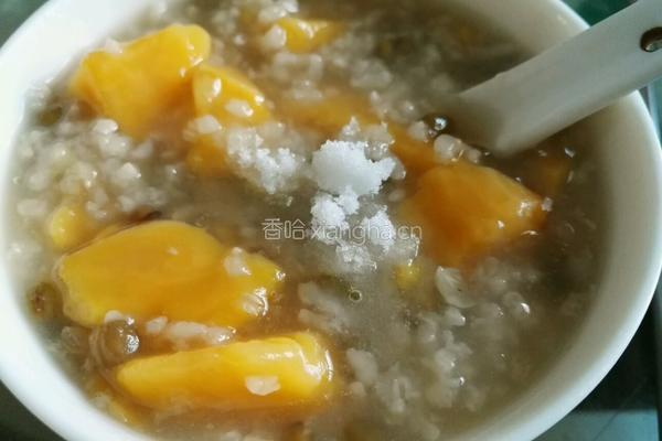 红薯绿豆粥的做法图解5