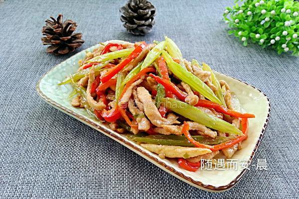 芹菜炒肉丝的做法图解14