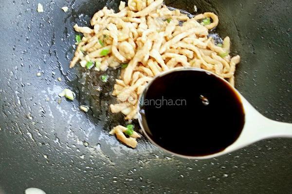 芹菜炒肉丝的做法图解9