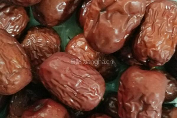 银耳莲子红枣糖水的做法图解6