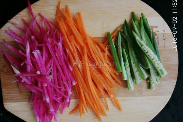培根蔬菜肉卷的做法图解2