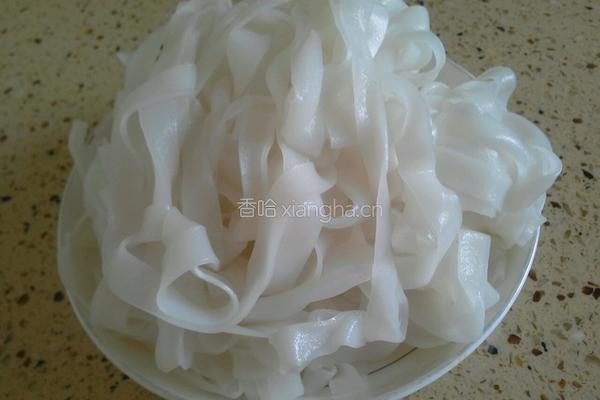 凉拌河粉的做法图解2