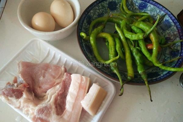 辣椒鸡蛋炒肉的做法图解1